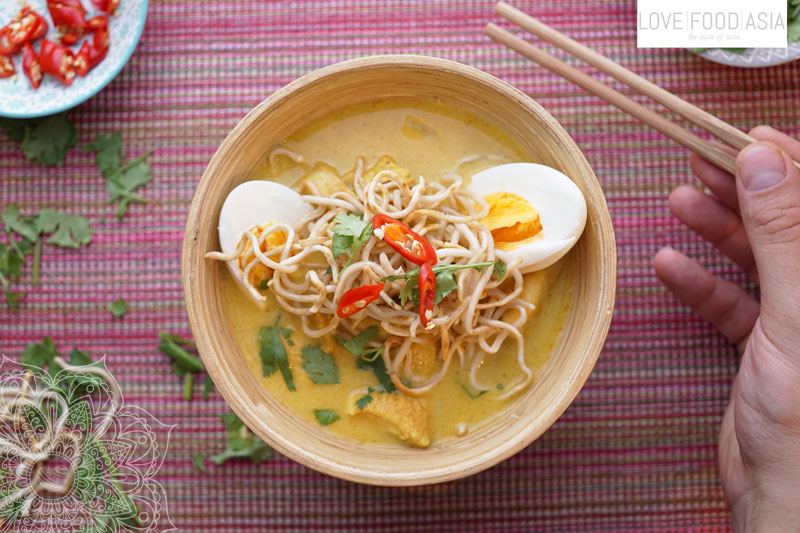 Kokos-Hähnchensuppe aus Myanmar (Ohn no khao swè)