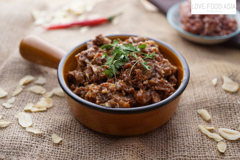 Burmese Red Gold Pork Curry