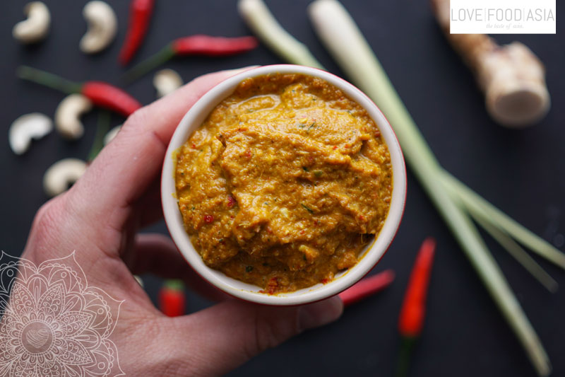 Hausgemachte Indonesische Currypaste