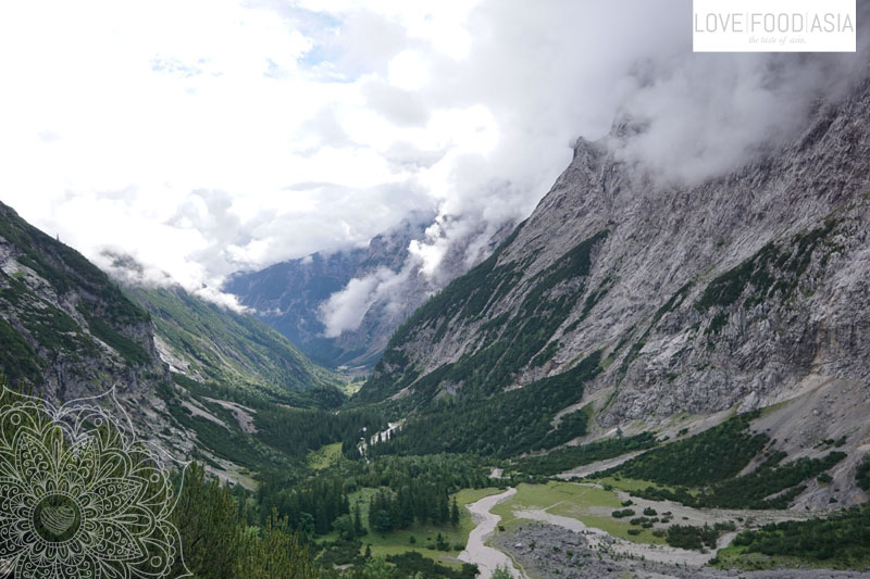 Blick zurück in das Tal