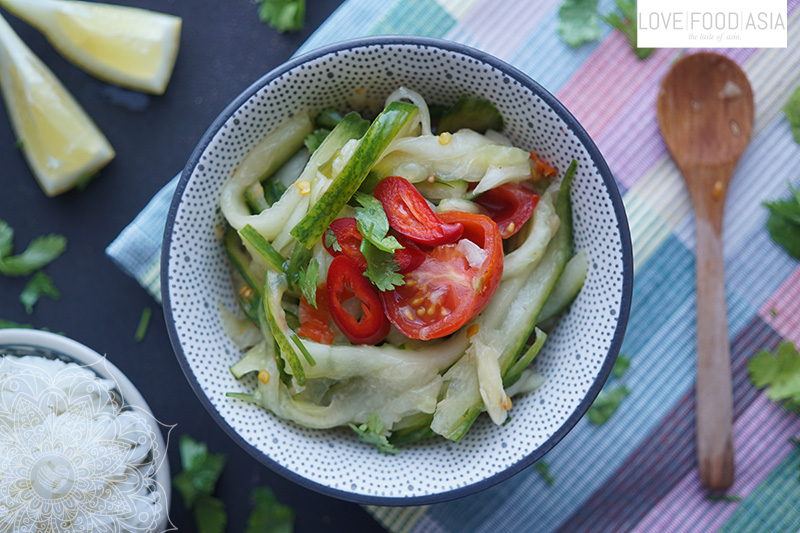 Tum Mak DangSchrfer Gurkensalat aus Laos (Tum Mak Dang)